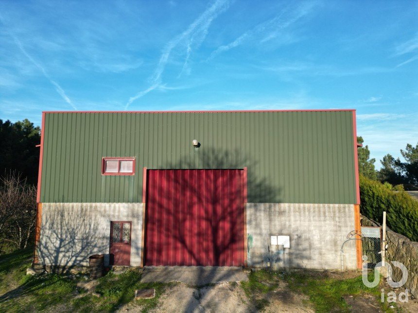 Pavilion T0 in Vila Marim of 370 m²