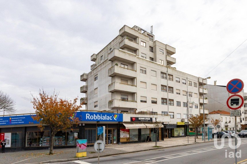 Boutique/Local commercial à Matosinhos e Leça da Palmeira de 65 m²