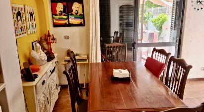 Maison T4 à Quarteira de 146 m²