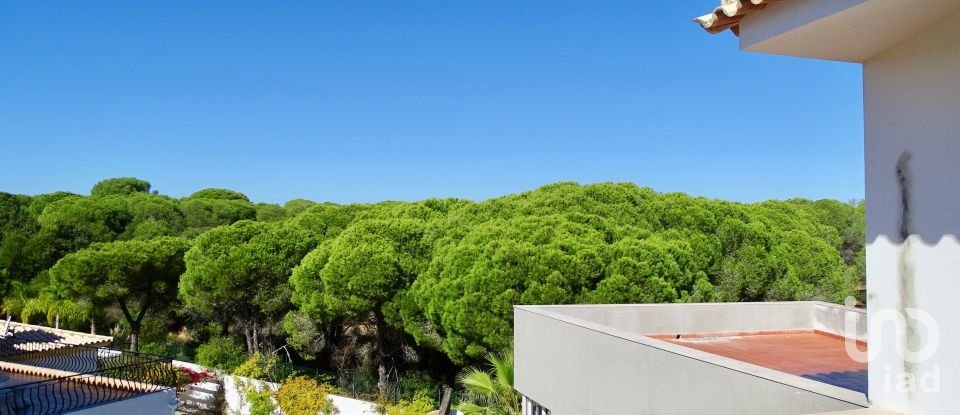 House T4 in Almancil of 390 m²