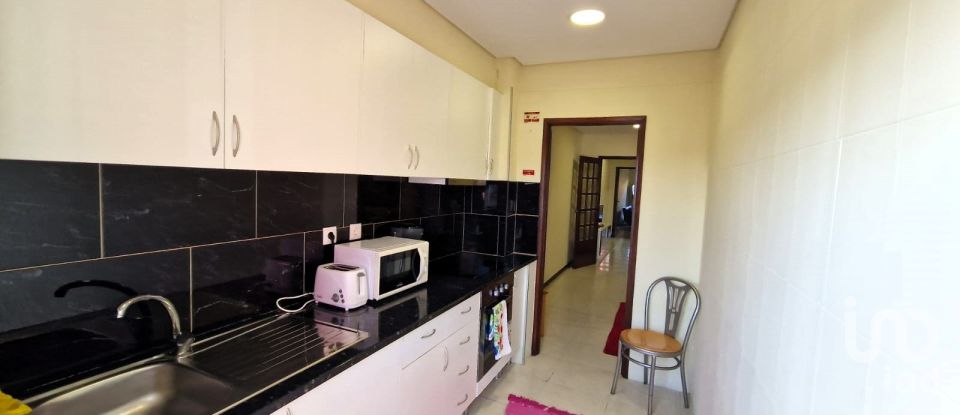 Apartment T2 in Viana do Castelo (Santa Maria Maior e Monserrate) e Meadela of 67 m²