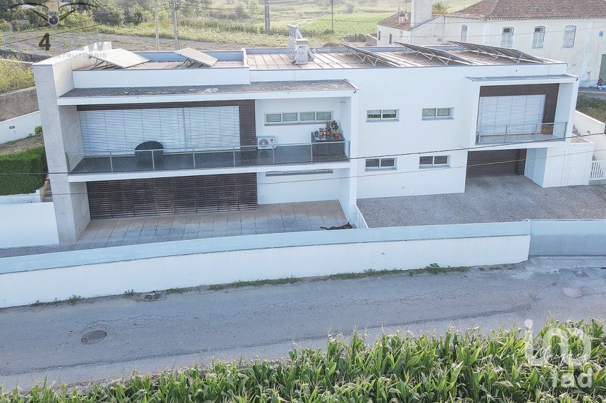 Gîte T3 à Salreu de 210 m²