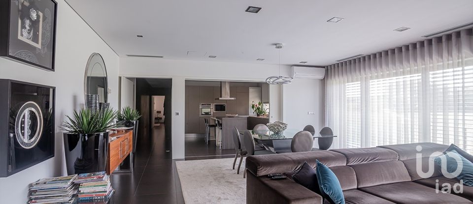 Gîte T3 à Salreu de 210 m²