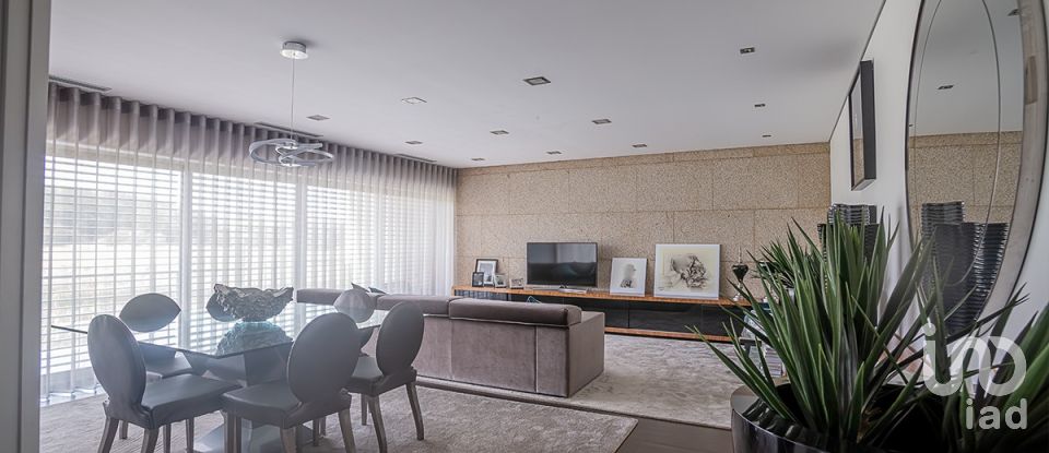 Gîte T3 à Salreu de 210 m²