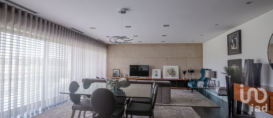 Gîte T3 à Salreu de 210 m²