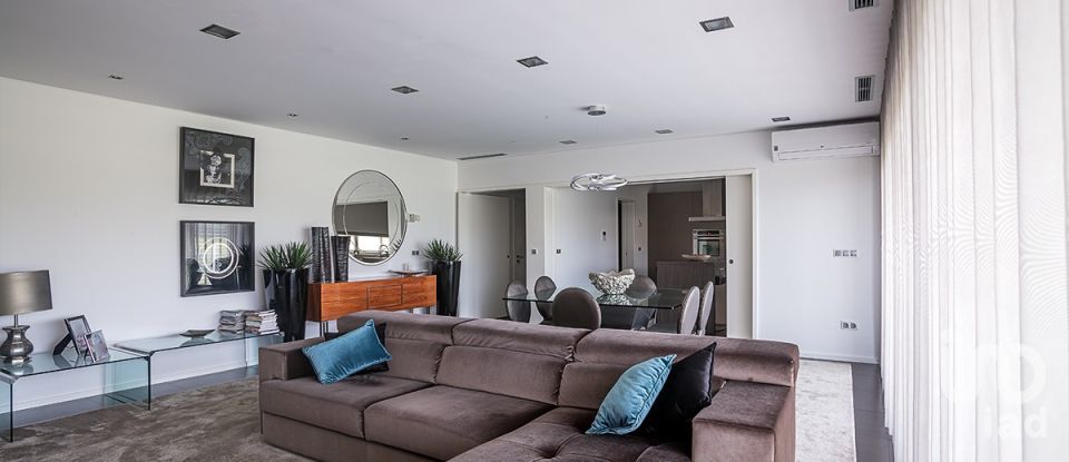 Gîte T3 à Salreu de 210 m²