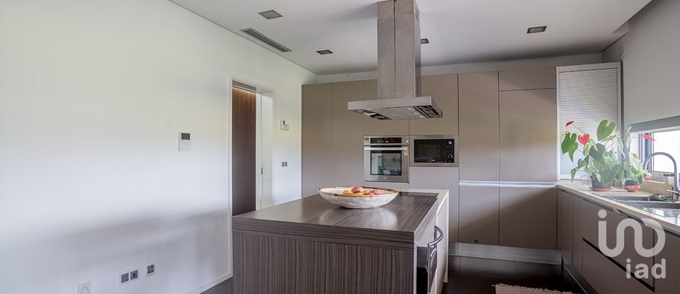 Gîte T3 à Salreu de 210 m²