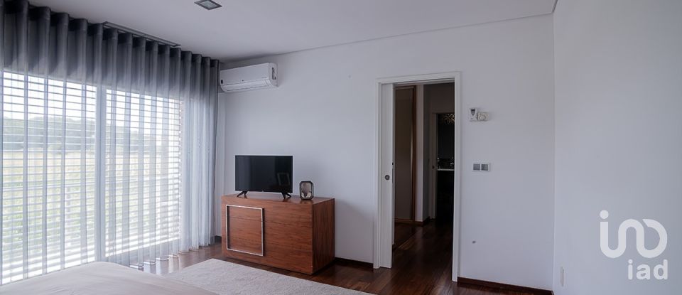 Gîte T3 à Salreu de 210 m²