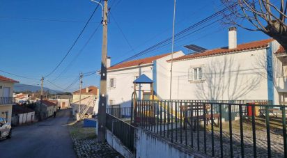 Maison de village T3 à Bugalhos de 91 m²