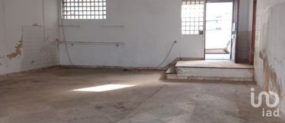 Boutique/Local commercial à Algoz e Tunes de 200 m²