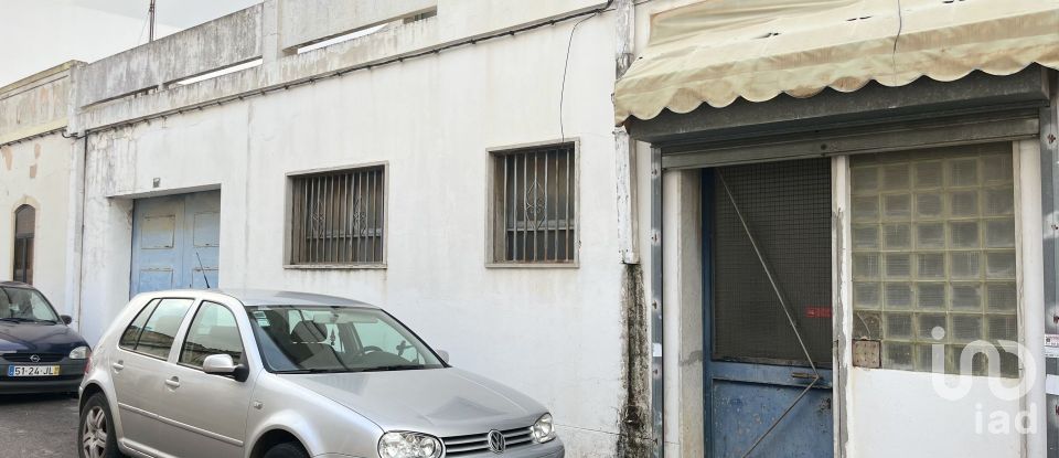 Boutique/Local commercial à Algoz e Tunes de 200 m²