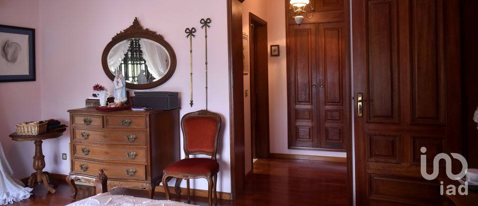 Maison T5 à Eixo e Eirol de 450 m²