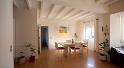 Apartment T2 in Carcavelos e Parede of 79 m²