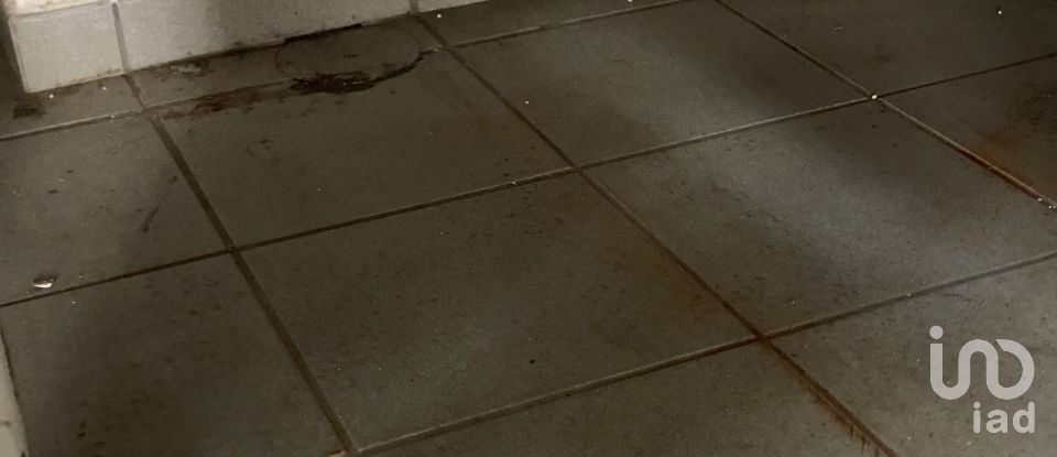 Boutique/Local commercial à Paredes de Coura e Resende de 20 m²