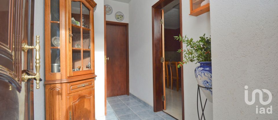 Maison traditionnelle T3 à Alvorge de 258 m²