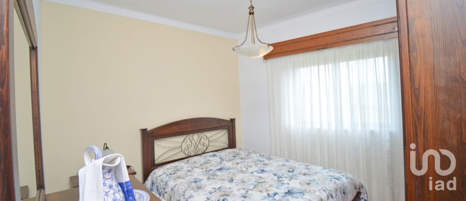 Maison traditionnelle T3 à Alvorge de 258 m²