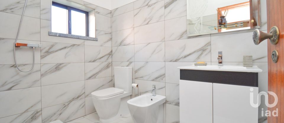 Maison traditionnelle T3 à Alvorge de 258 m²