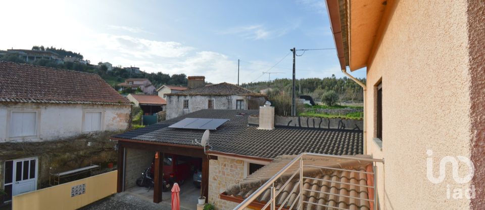 Maison traditionnelle T3 à Alvorge de 258 m²