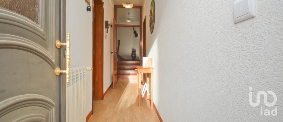 Maison traditionnelle T3 à Alvorge de 258 m²