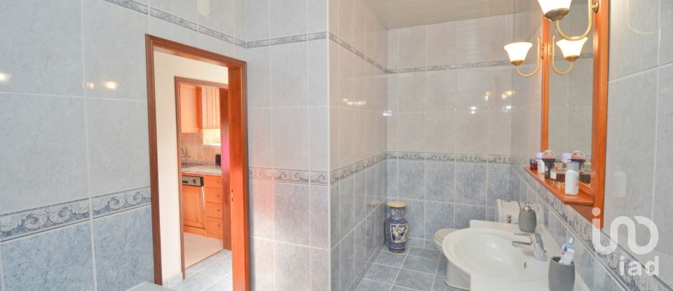 Maison traditionnelle T3 à Alvorge de 258 m²