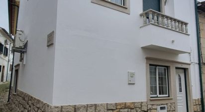 Maison T4 à Alcains de 183 m²