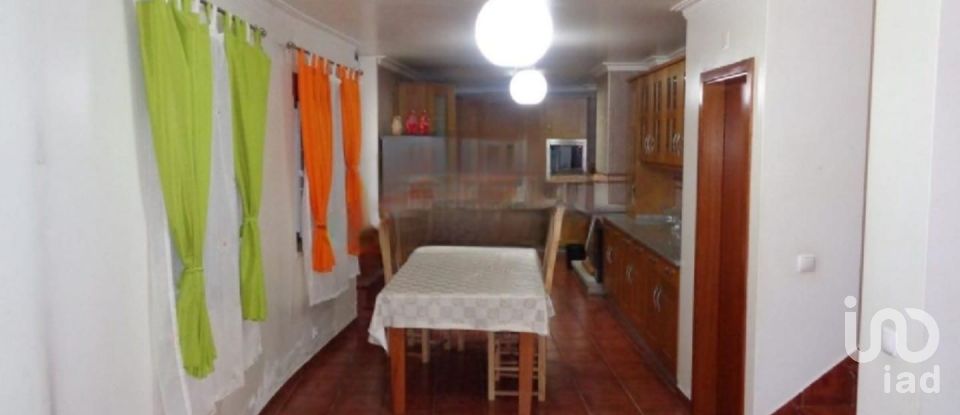 Maison T4 à Alcains de 183 m²