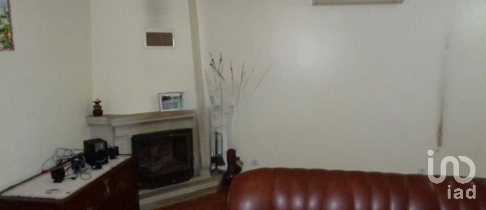 Maison T4 à Alcains de 183 m²