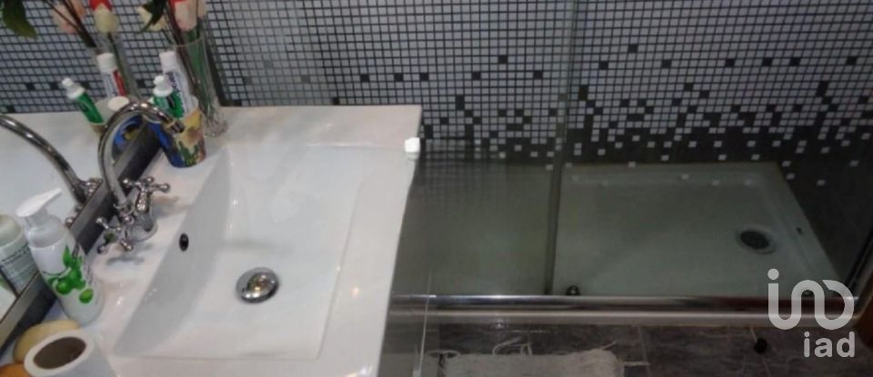 Maison T4 à Alcains de 183 m²