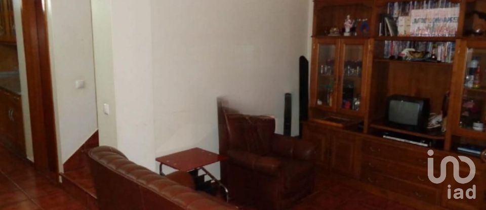 Maison T4 à Alcains de 183 m²