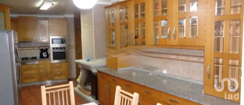 Maison T4 à Alcains de 183 m²