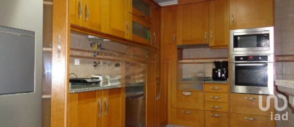 Maison T4 à Alcains de 183 m²