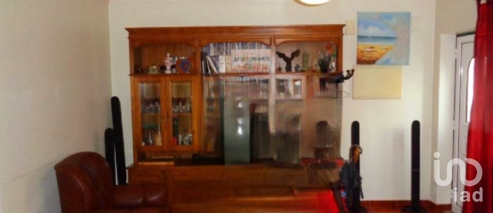 Maison T4 à Alcains de 183 m²