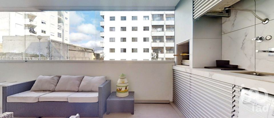 Apartamento T3 em Braga (Maximinos, Sé E Cividade) de 111 m²
