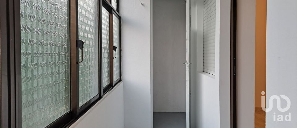 Apartamento T2 em Mafamude e Vilar do Paraíso de 53 m²