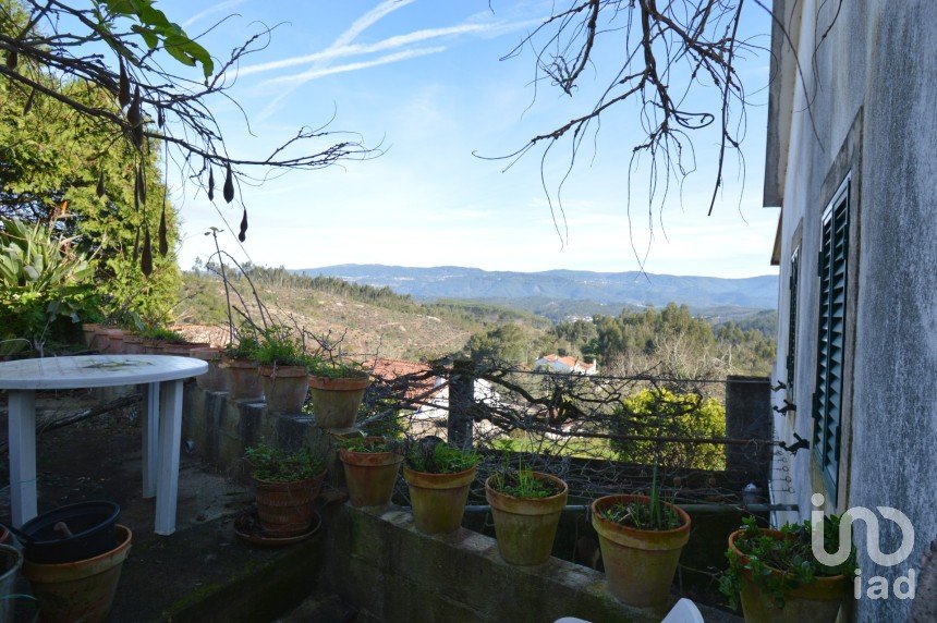 Casa T3 em São Miguel, Santa Eufémia e Rabaçal de 83 m²