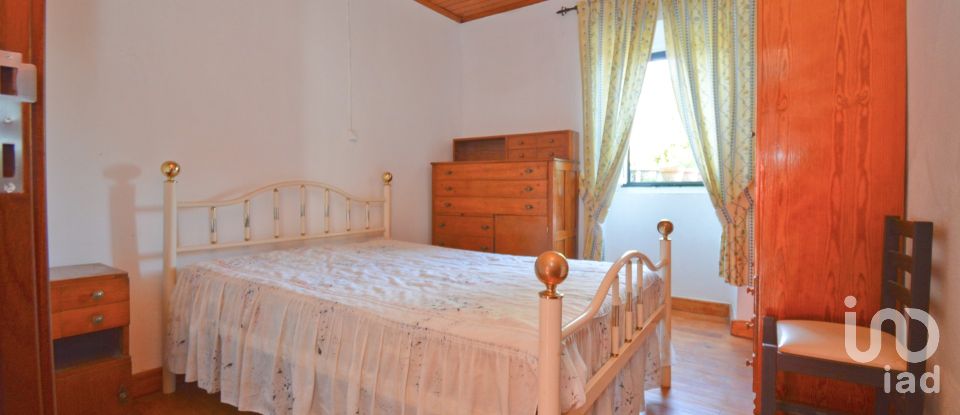 Casa T3 em São Miguel, Santa Eufémia e Rabaçal de 83 m²