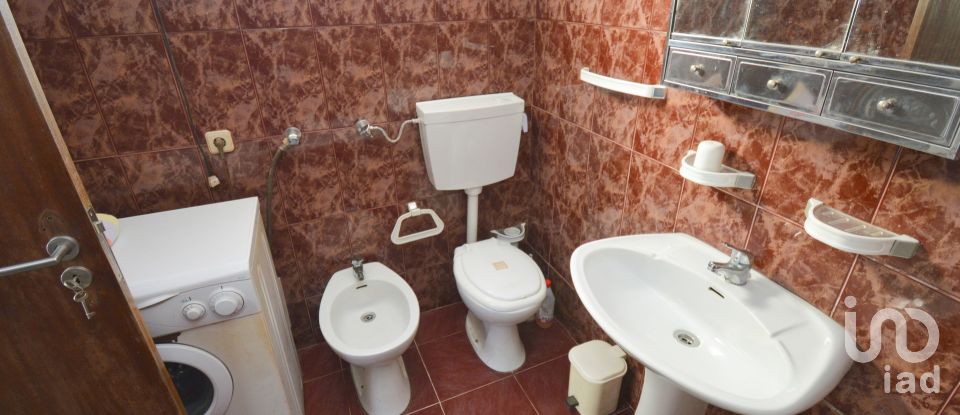 Casa T3 em São Miguel, Santa Eufémia e Rabaçal de 83 m²