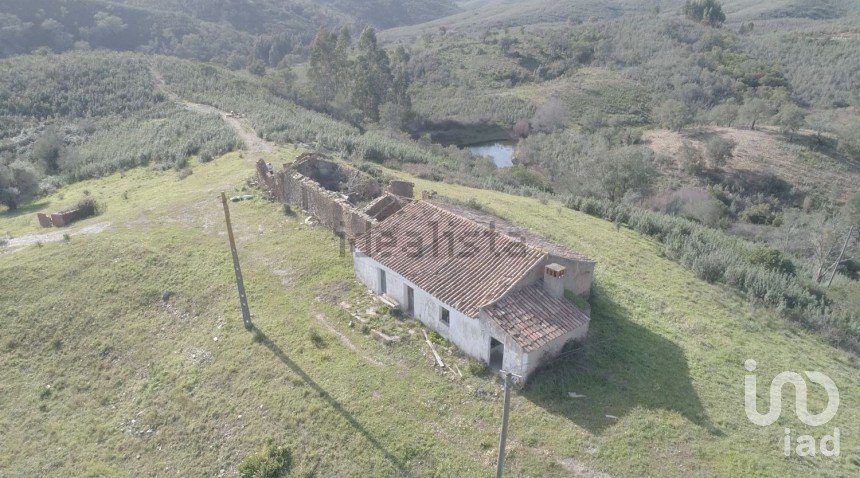 Village house T3 in São Bartolomeu de Messines of 260 m²