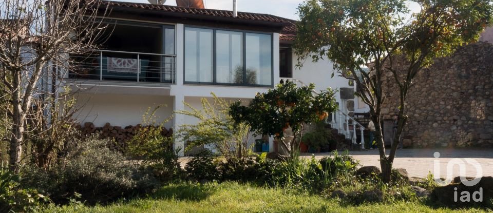 Casa de aldeia T2 em Vila Nova do Ceira de 110 m²