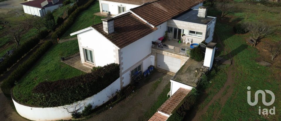 Country home T4 in Folhadela of 481 m²