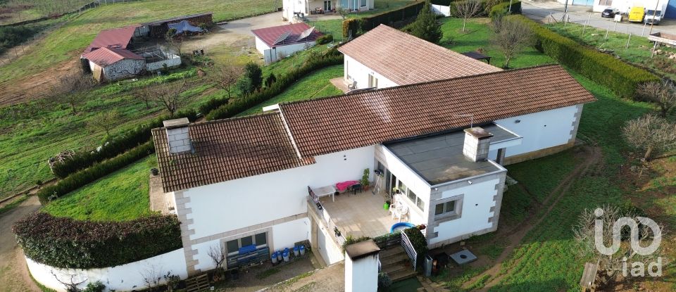 Country home T4 in Folhadela of 481 m²