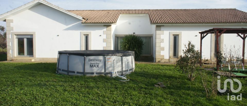 Country house T4 in Folhadela of 481 m²