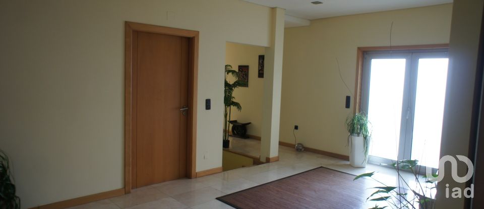 Country home T4 in Folhadela of 481 m²