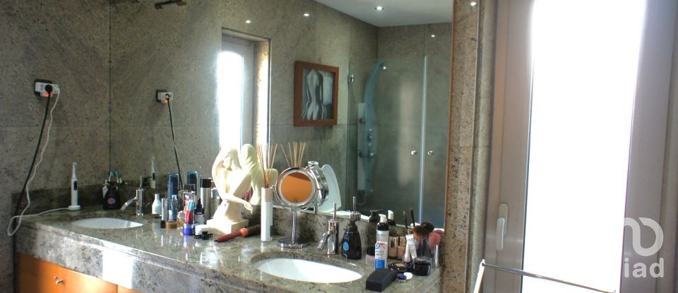 Country home T4 in Folhadela of 481 m²