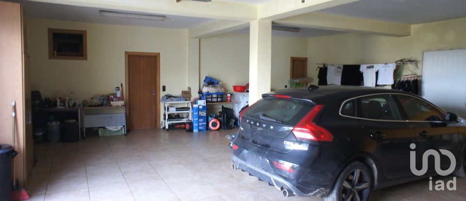 Country home T4 in Folhadela of 481 m²