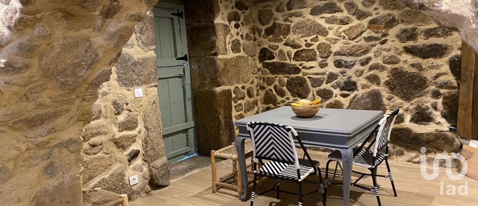 Ferme T7 à São Julião e Silva de 241 m²