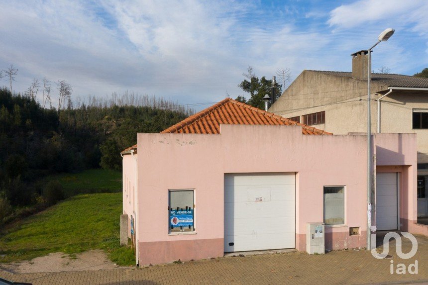 Other surface in Serpins of 330 m²