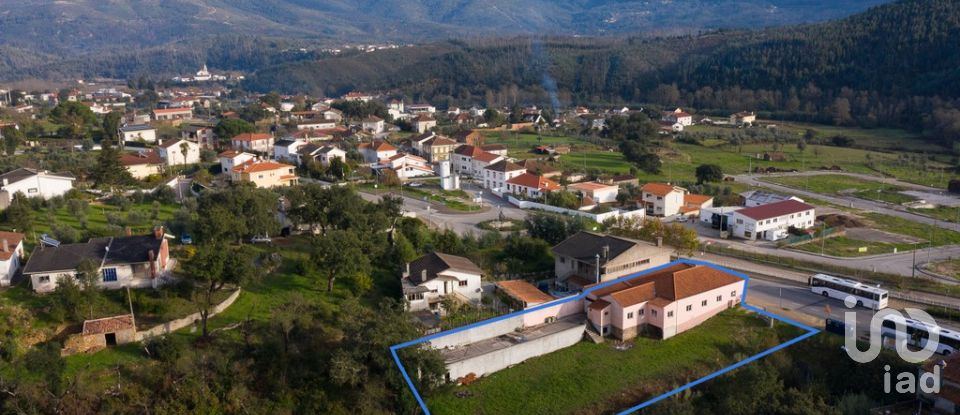 Other surface in Serpins of 330 m²