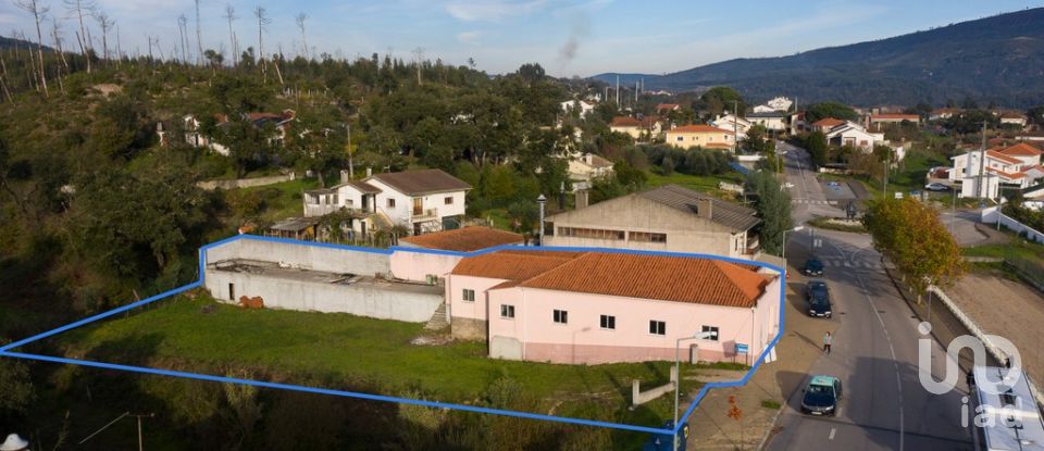 Other surface in Serpins of 330 m²