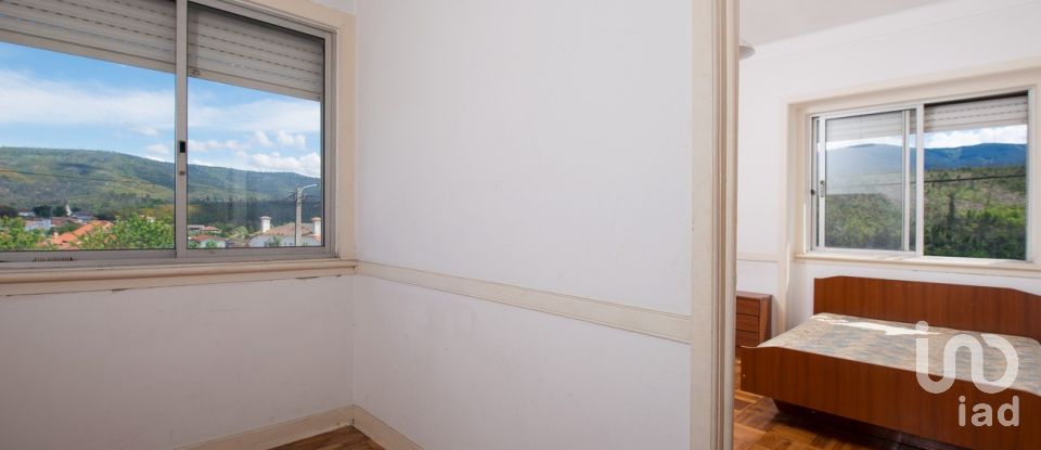 Apartment T4 in Serpins of 150 m²